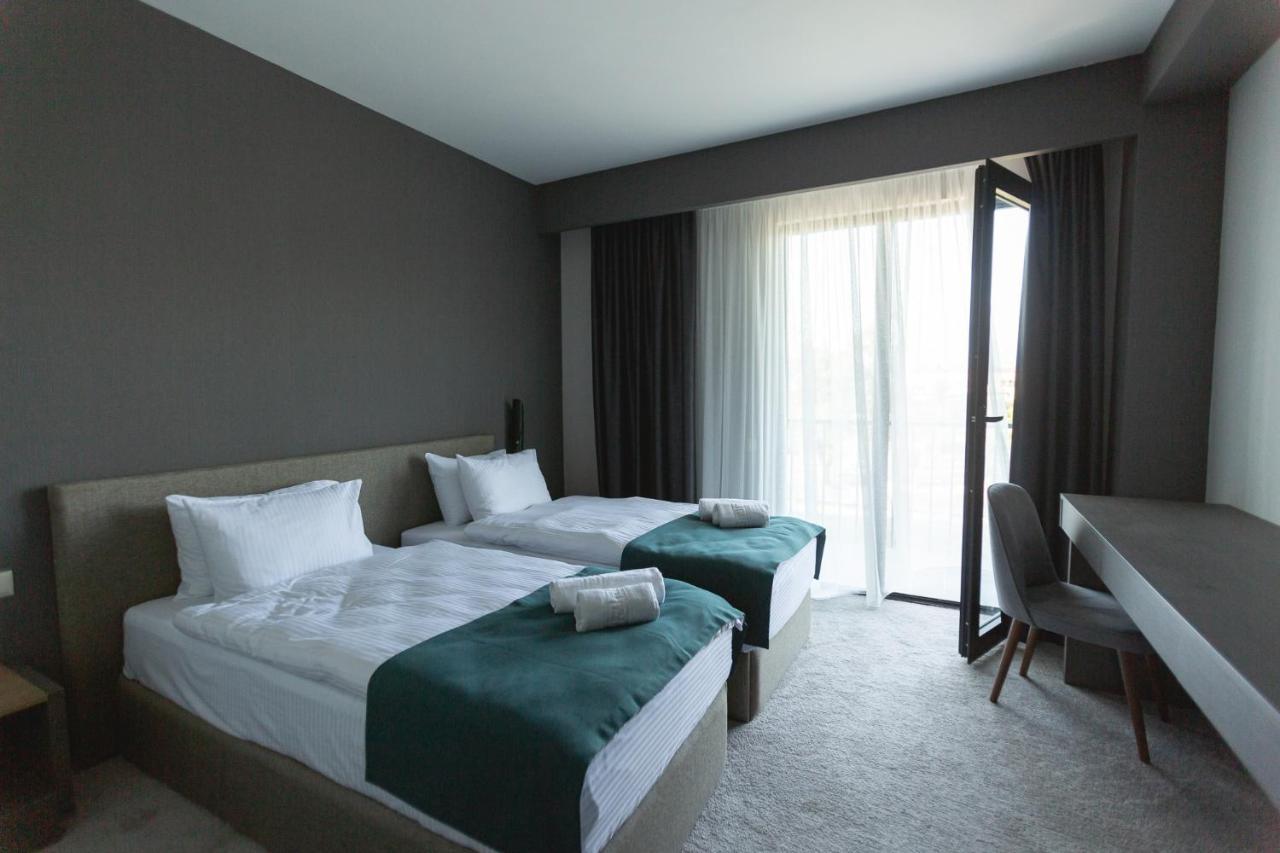 West Inn Georgia คูทายสิ ภายนอก รูปภาพ