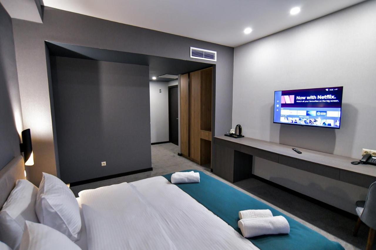 West Inn Georgia คูทายสิ ภายนอก รูปภาพ