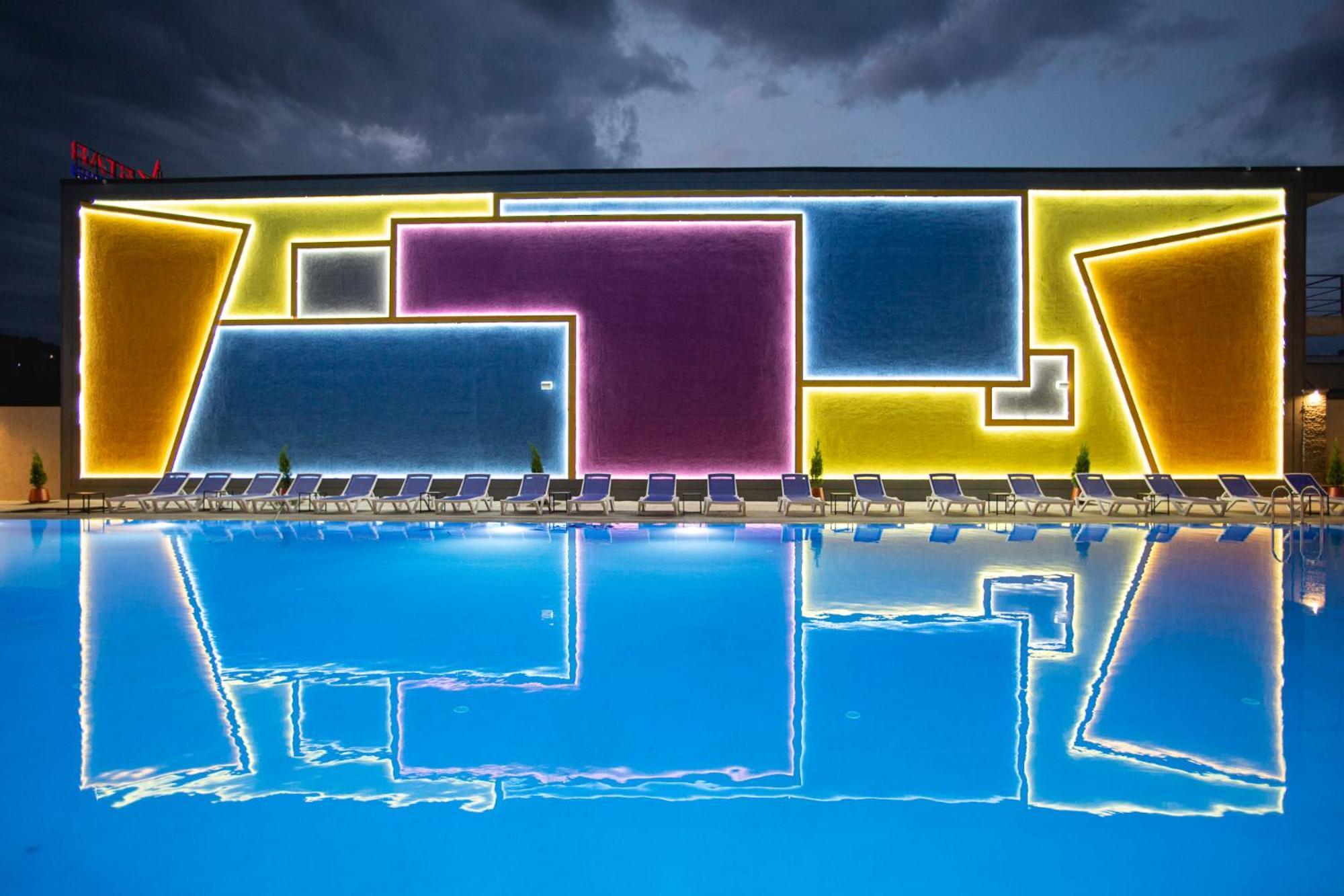 West Inn Georgia คูทายสิ ภายนอก รูปภาพ